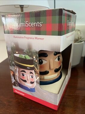 Nutcracker Illumination Fragrance Warmer - Red, Green, Blue